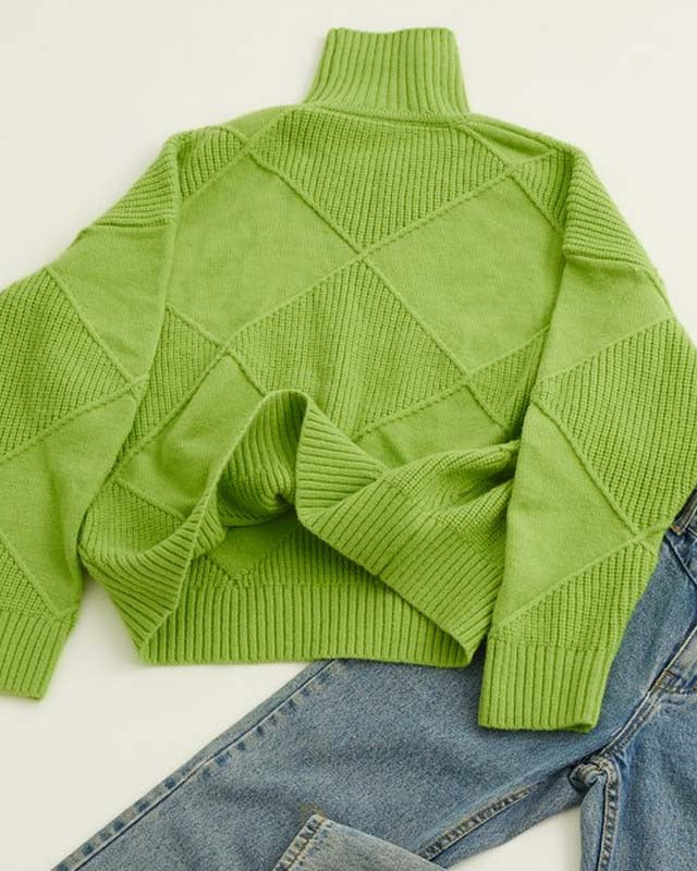 Maya | Suéter de cuello alto con detalles refinados