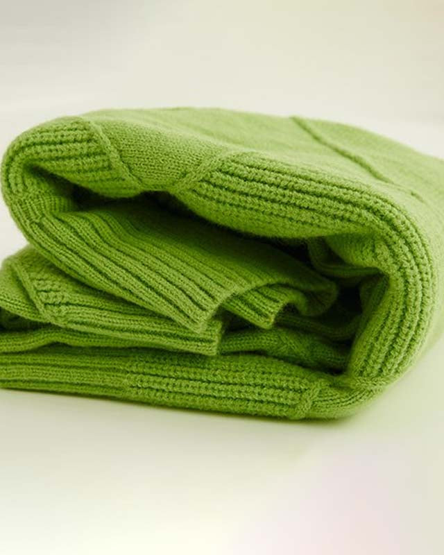 Maya | Suéter de cuello alto con detalles refinados